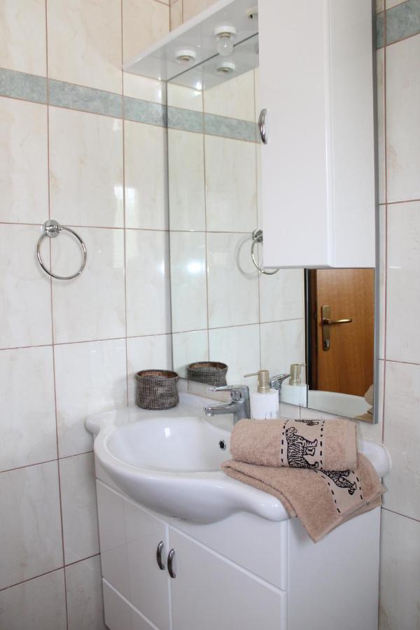 Apartment Noel Sveti Vid-Miholjice Luaran gambar